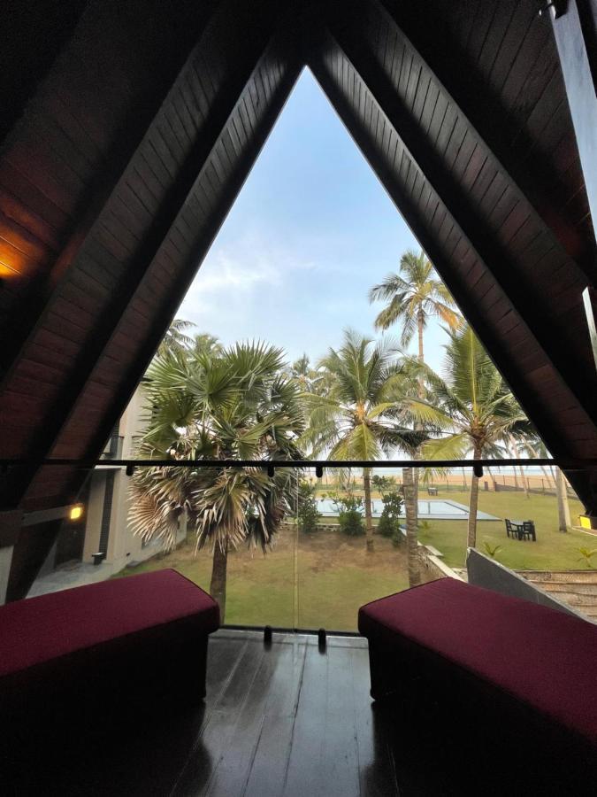 Soluna Beach Resort Marawila Exterior foto